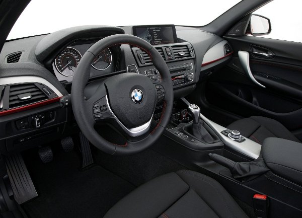 BMW-1-Series_2012 (40).jpg